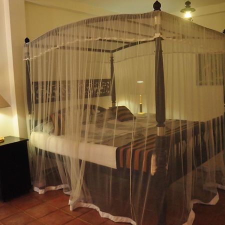 Asantha Guest House Unawatuna Habitación foto