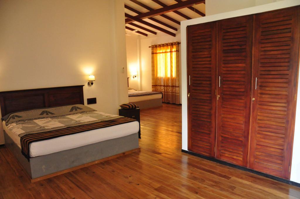 Asantha Guest House Unawatuna Habitación foto