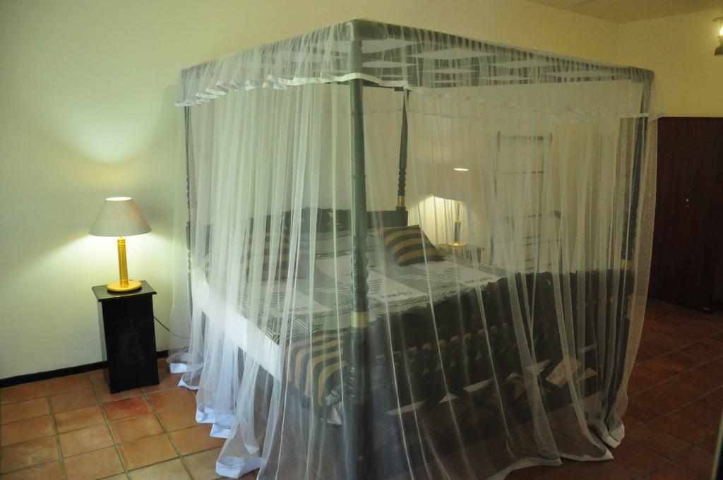 Asantha Guest House Unawatuna Habitación foto